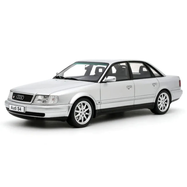 [OTTO] 1:18 Audi 1993 S4 C4 4.2 V8 zilver modelauto Hars