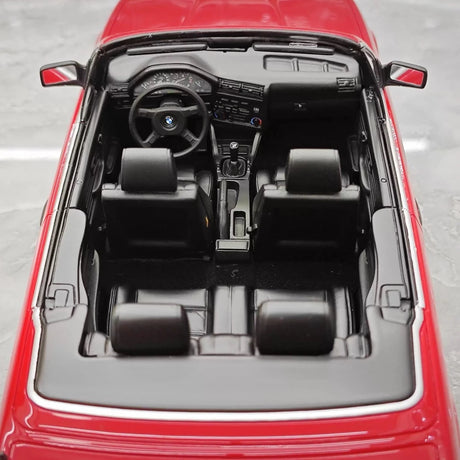 [OTTO] 1:18 BMW 1986 E30 325i Convertible punainen pienoismalli Hartsi