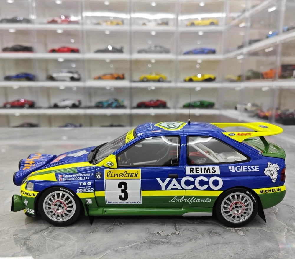 [OTTO] 1:18 Ford 1992 Escort RS Cosworth Group A #3 modellbil harts / Closed Body