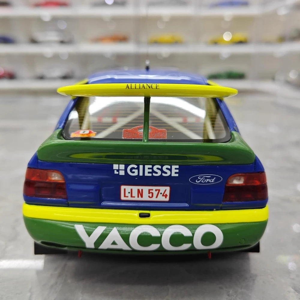 [OTTO] 1:18 Ford 1992 Escort RS Cosworth Group A #3 Model Car Resin / Closed Body