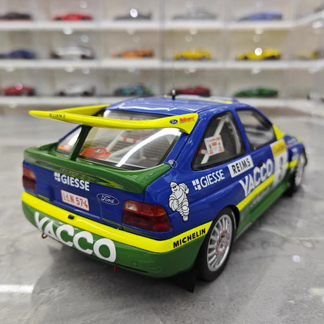[OTTO] 1:18 Ford 1992 Escort RS Cosworth Group A #3 Model Car Resin / Closed Body