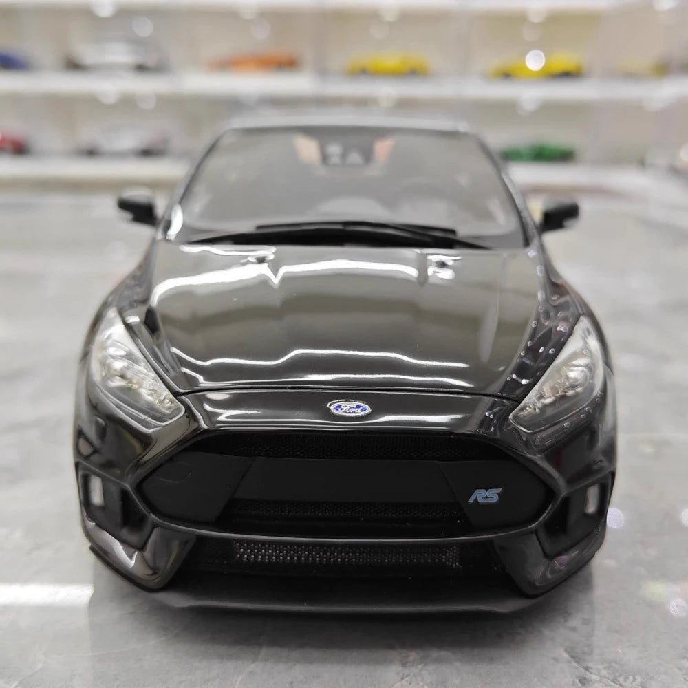 [OTTO] 1:18 Ford 2015 Focus RS Black Model Car Resin