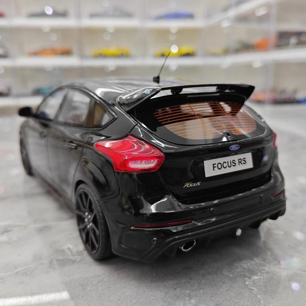 [OTTO] 1:18 Ford 2015 Focus RS Black Model Car Resin