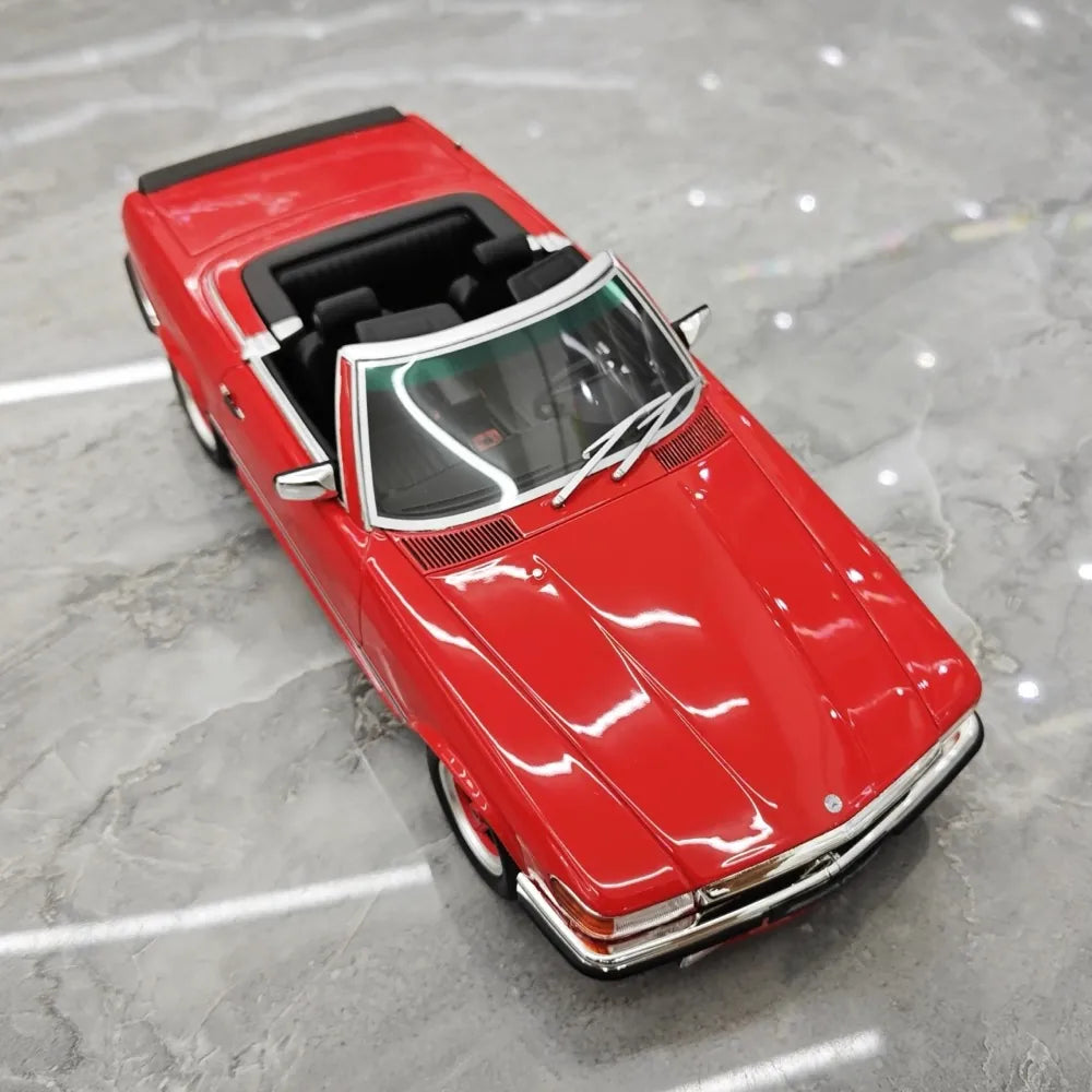 [OTTO] 1:18 Mercedes-AMG 1987 500SL R10 röd modellbil harts