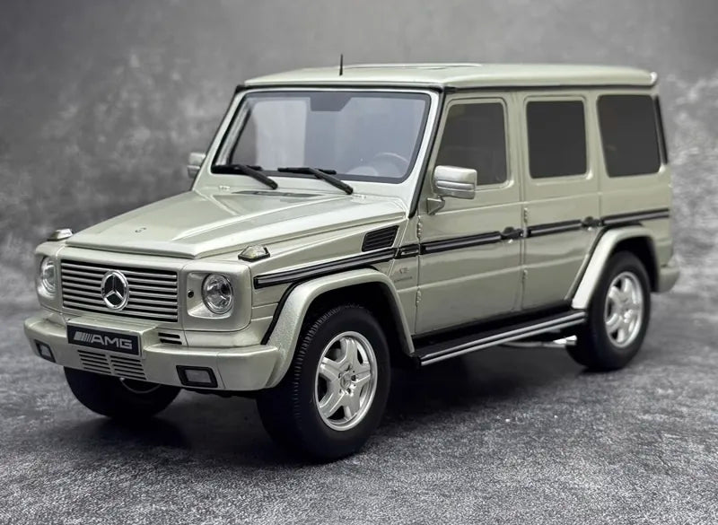 [OTTO] 1:18 Mercedes-Benz 2003 G55 AMG W463 Off White Model Car Resin