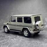 [OTTO] 1:18 Mercedes-Benz 2003 G55 AMG W463 Off White Model Car Resin