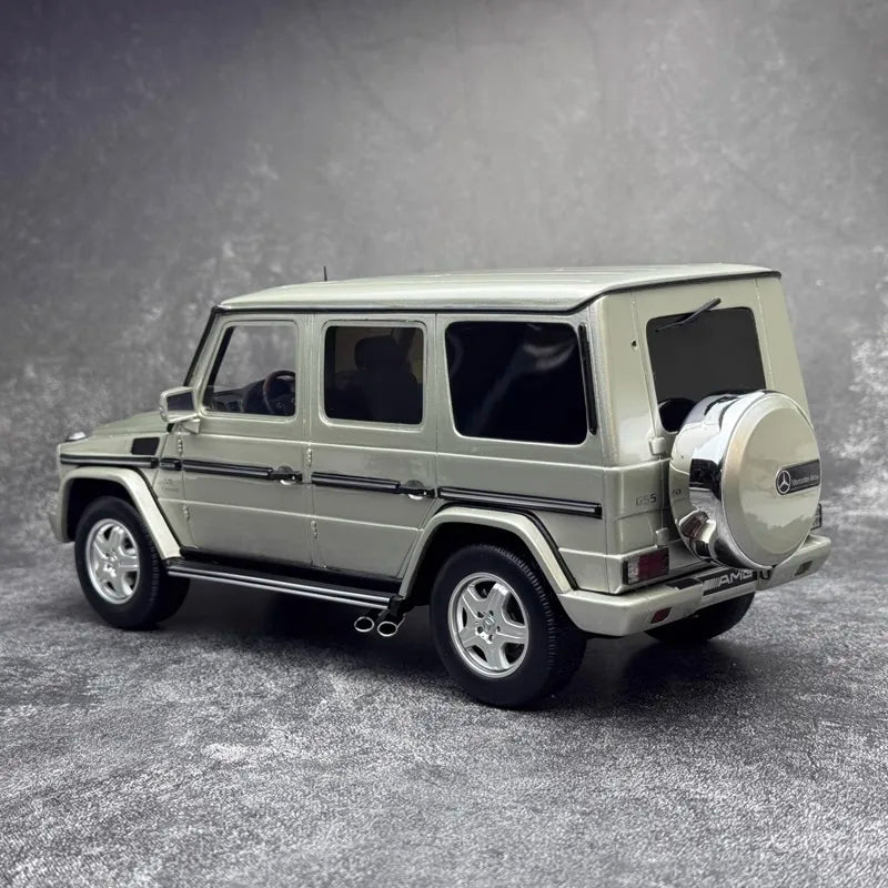 [OTTO] 1:18 Mercedes-Benz 2003 G55 AMG W463 Off White Model Car Resin