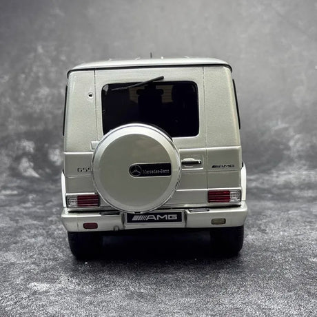 [OTTO] 1:18 Mercedes-Benz 2003 G55 AMG W463 Off White Model Car Resin