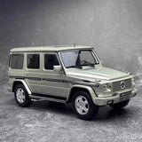 [OTTO] 1:18 Mercedes-Benz 2003 G55 AMG W463 Off White Model Car Resin