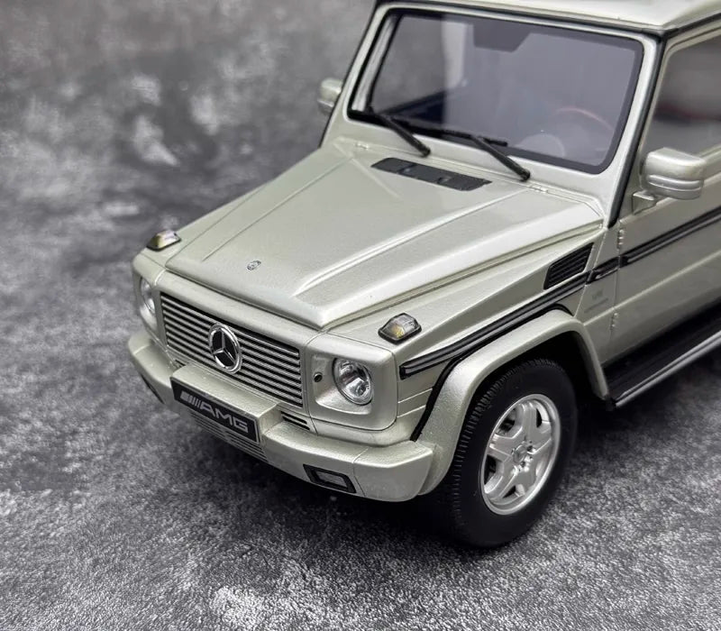 [OTTO] 1:18 Mercedes-Benz 2003 G55 AMG W463 Off White Model Car Resin