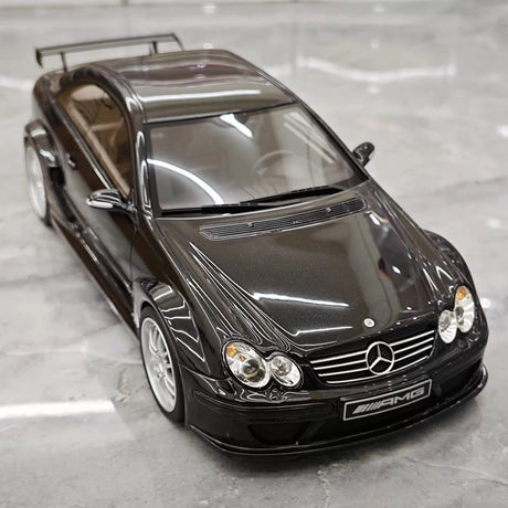[OTTO] 1:18 Mercedes-Benz 2004 CLK DTM AMG C209 musta pienoismalli Hartsi