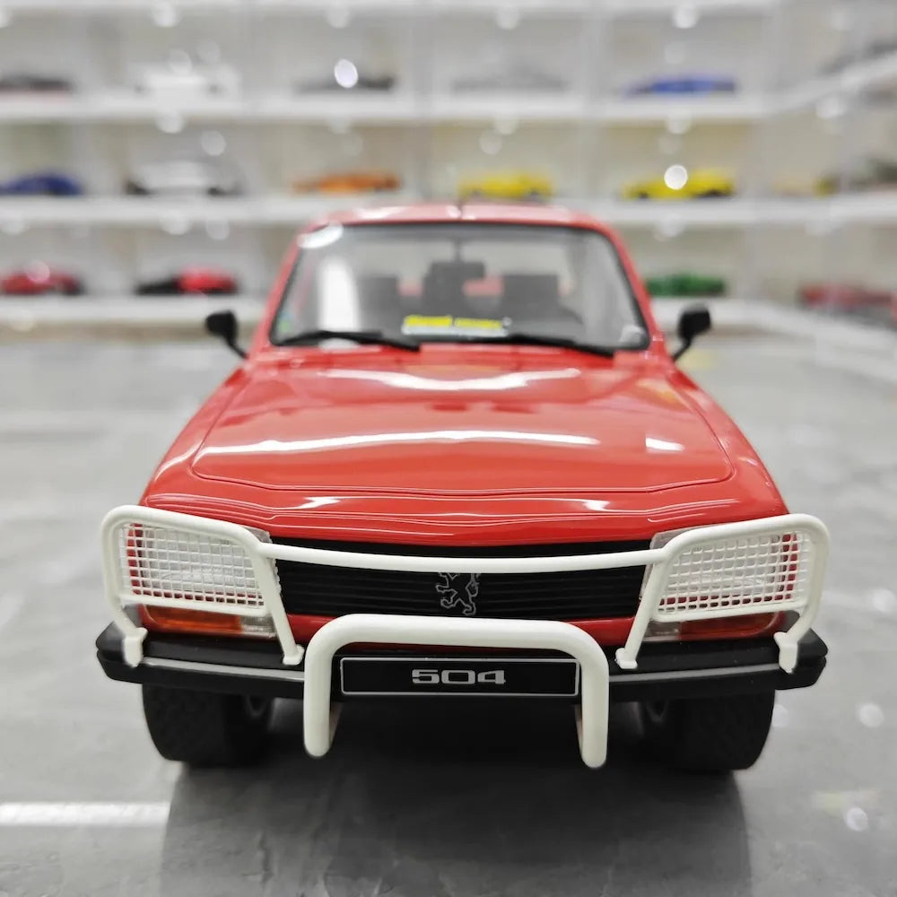 [OTTO] 1:18 Peugeot 1980 504 Pick-up Red Model Car Resin