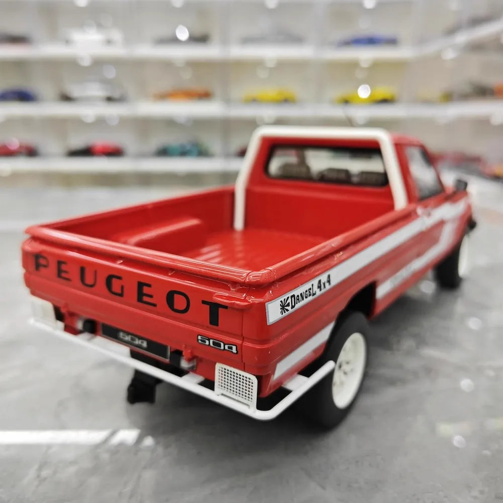 [OTTO] 1:18 Peugeot 1980 504 Pick-up Red Model Car Resin
