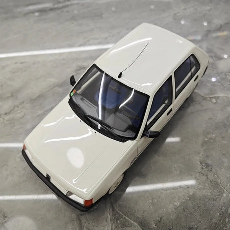 [OTTO] 1:18 Peugeot 1988 205 Junior Blanc Meije Model Car Resin