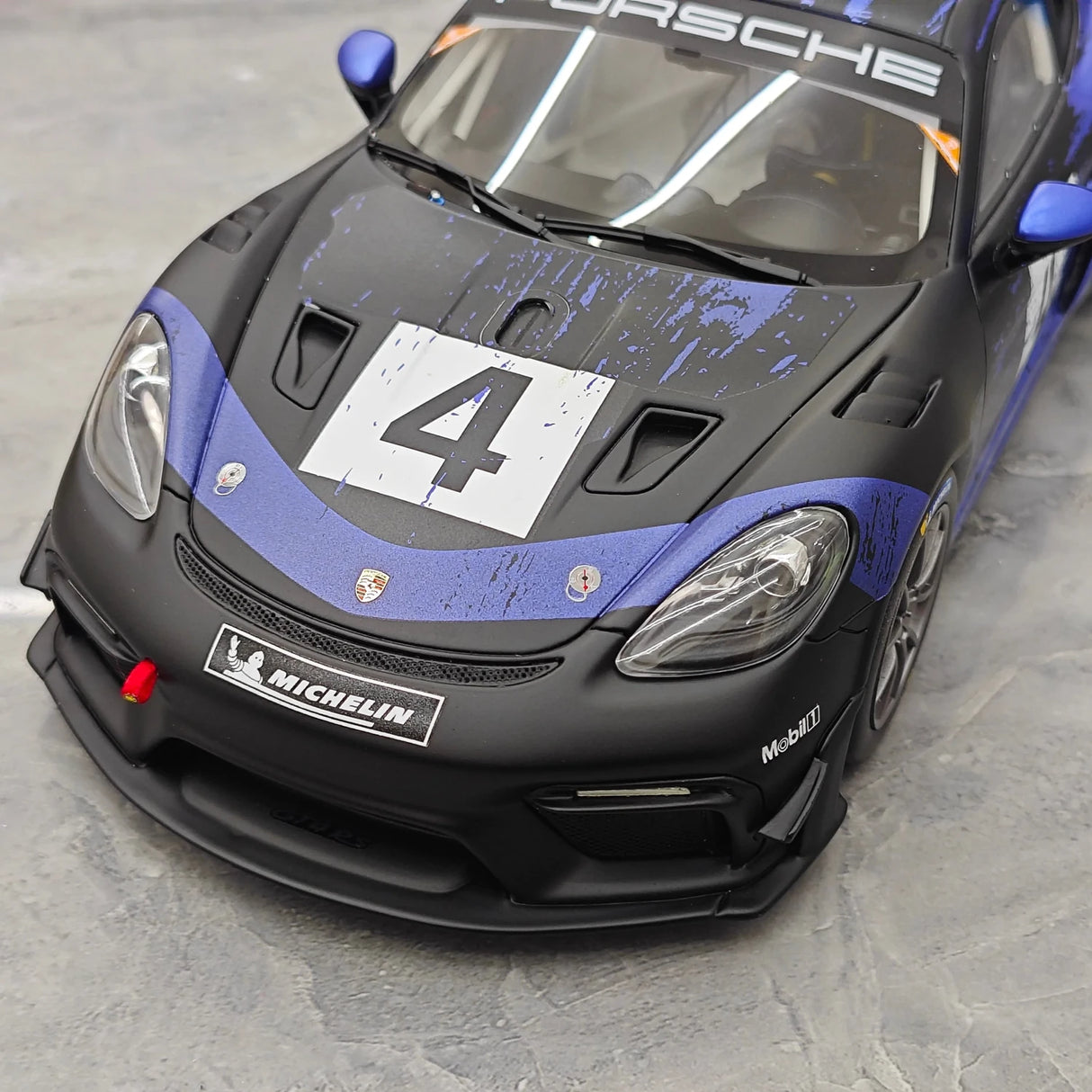 1:18 Porsche 2021 718 Cayman GT4 RS Clubsport modello #4 di OTTO - vista 11