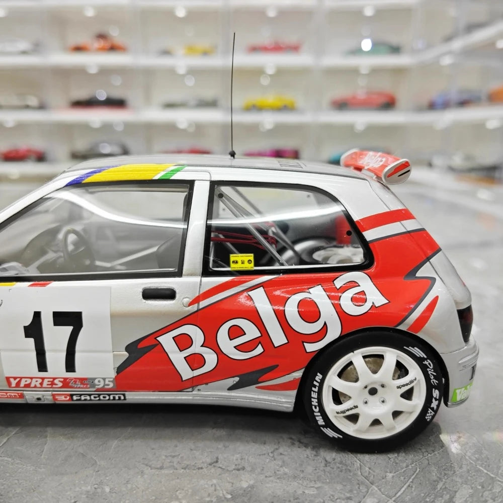 [OTTO] 1:18 Renault 1995 Clio Maxi Ypres Rally B. Munster #17 Model Car Resin / Closed Body