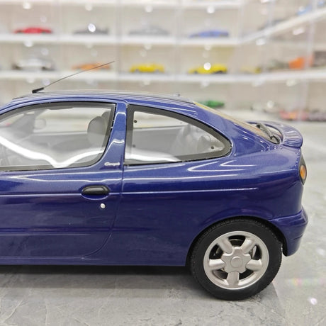 [OTTO] 1:18 Renault 1995 Megane 1 Blue Model Car Resin