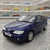 [OTTO] 1:18 Renault 1995 Megane 1 Blue Model Car Resin