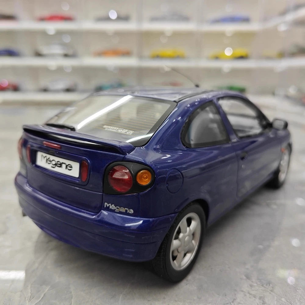 [OTTO] 1:18 Renault 1995 Megane 1 Blue Model Car Resin