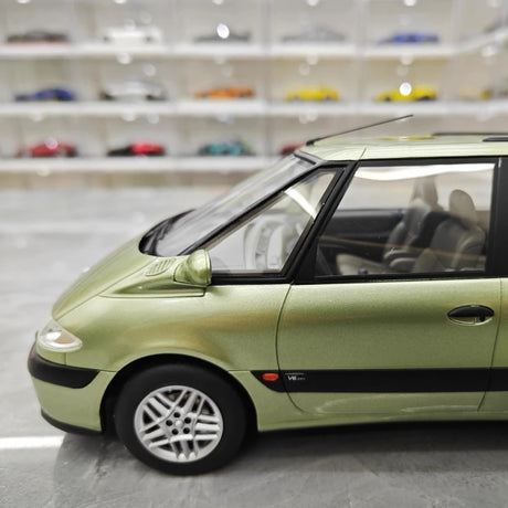 [OTTO] 1:18 Renault 2000 Espace 3 Green Model Car Resin