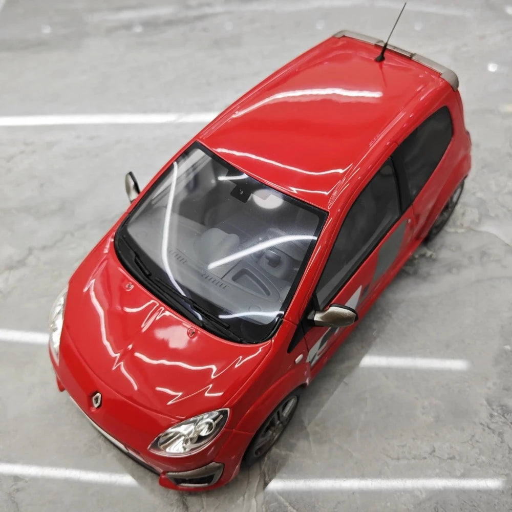 [OTTO] 1:18 Renault 2008 Twingo RS Red Model Car Resin