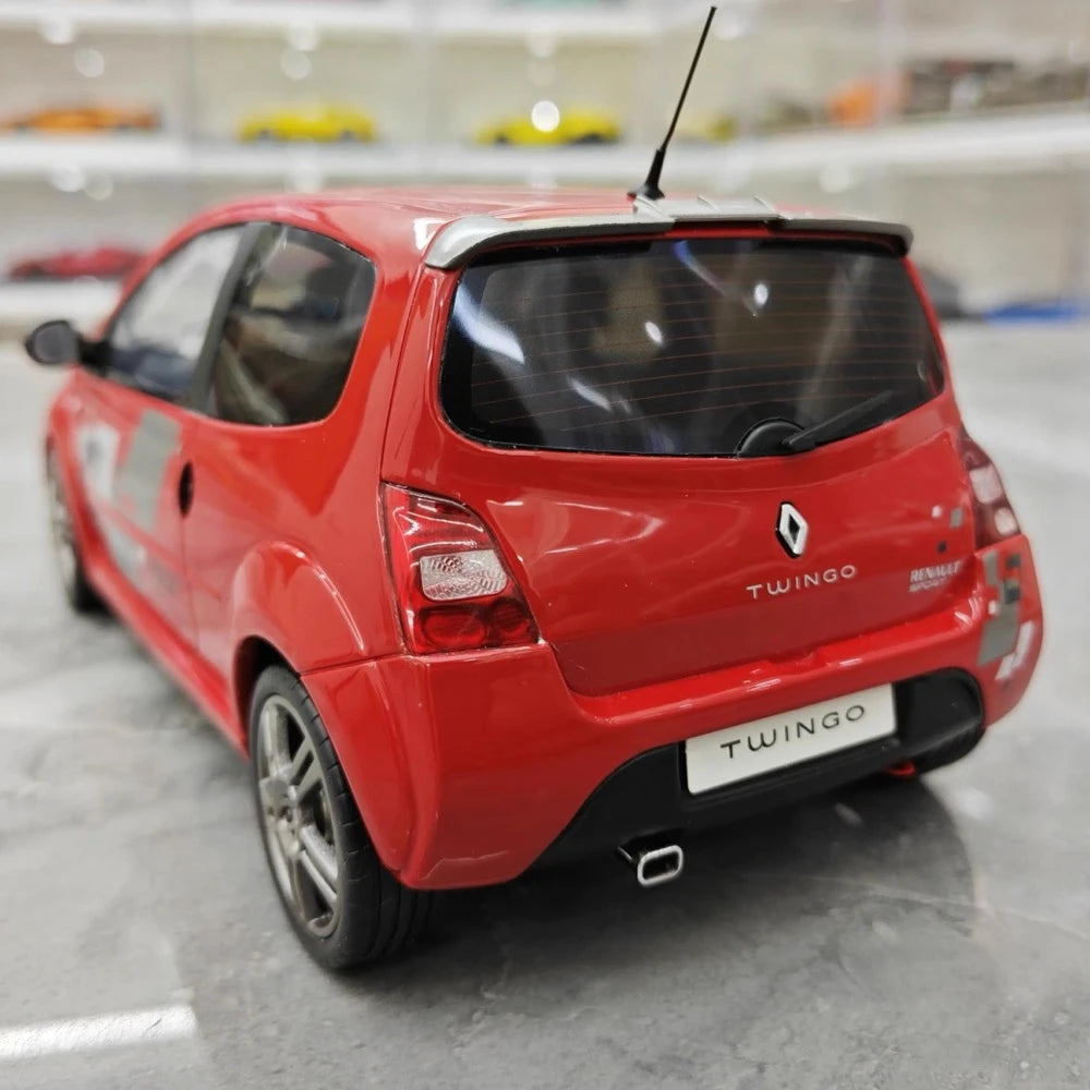 [OTTO] 1:18 Renault 2008 Twingo RS Red Model Car Resin