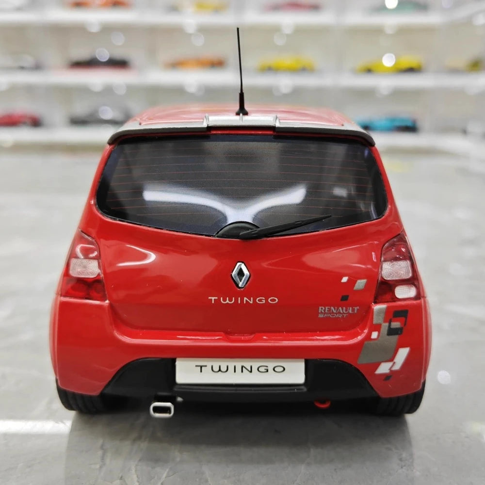 [OTTO] 1:18 Renault 2008 Twingo RS Red Model Car Resin