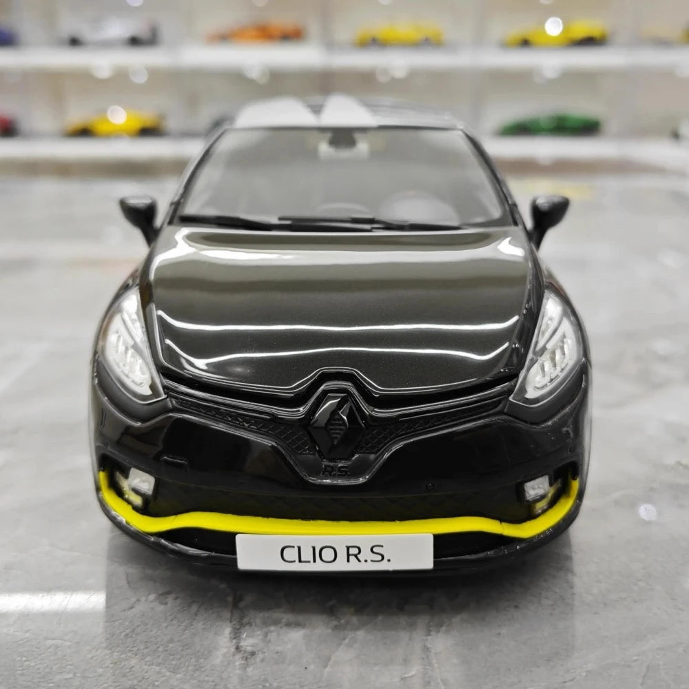 [OTTO] 1:18 Renault 2018 Clio 4 RS 18 Black Model Car Resin