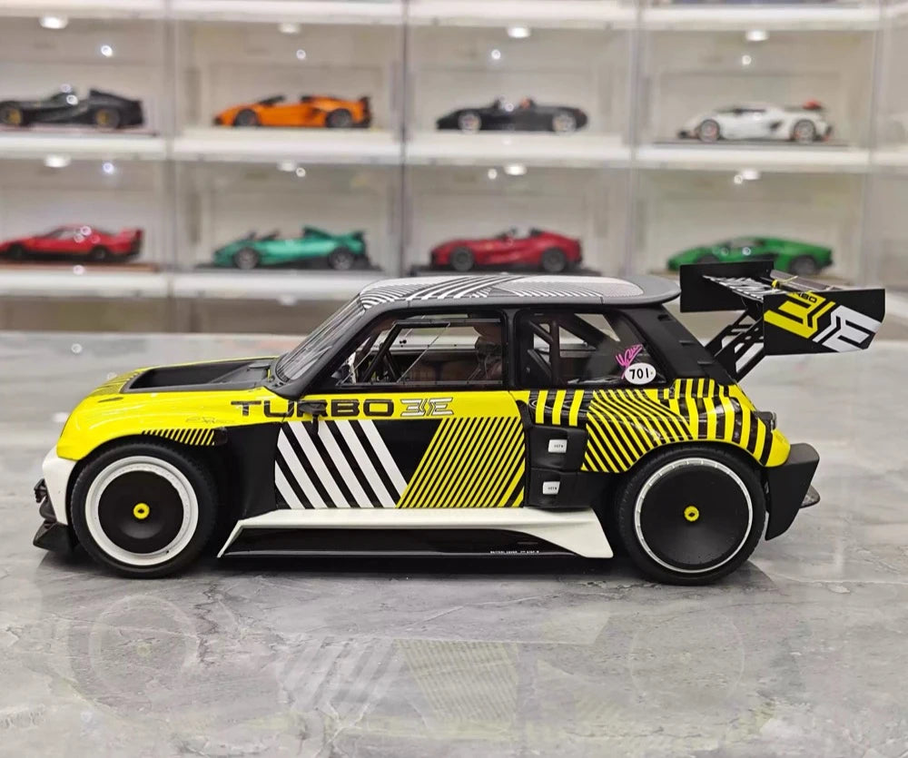 OTTO Renault 2025 5 Turbo 3E Amarelo 1:18 – Resina de Modelo de Resina de Coleção