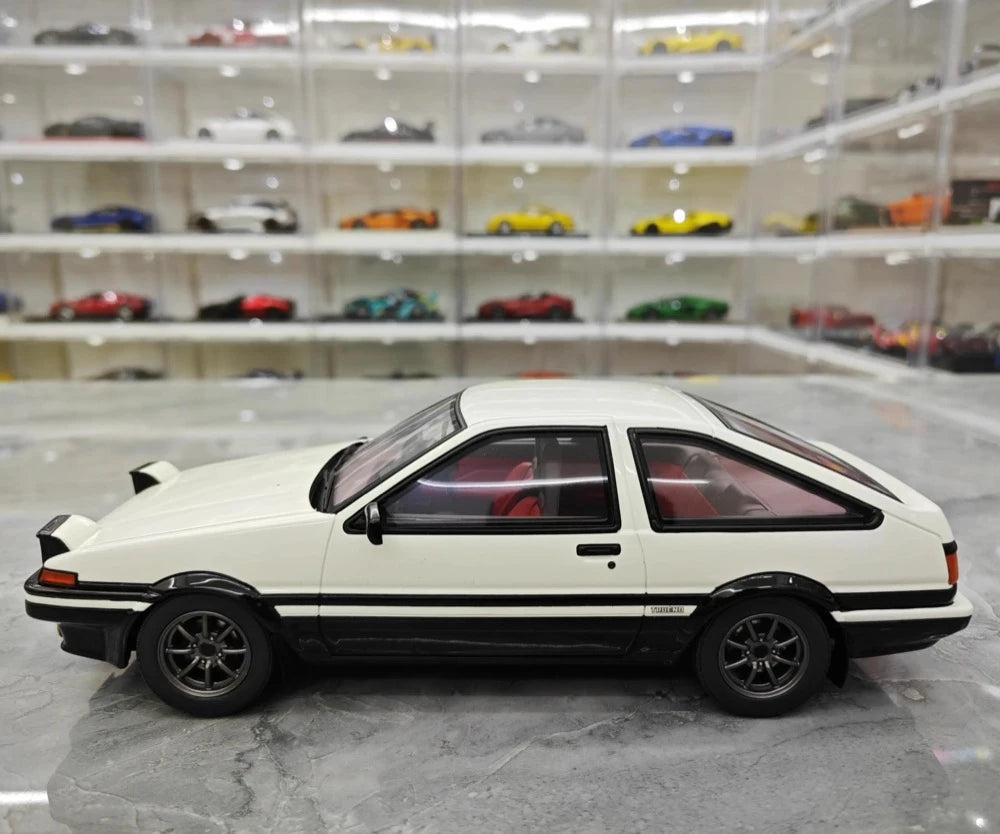 [OTTO] 1:18 Toyota 1983 AE86 Sprinter Trueno White Model Car Resin