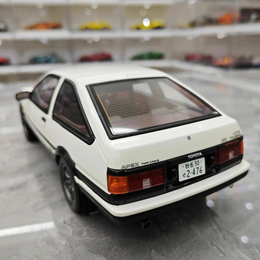[OTTO] 1:18 Toyota 1983 AE86 Sprinter Trueno White Model Car Resin
