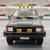 [OTTO] 1:18 Toyota 1983 Hilux SR5 Black Model Car Resin