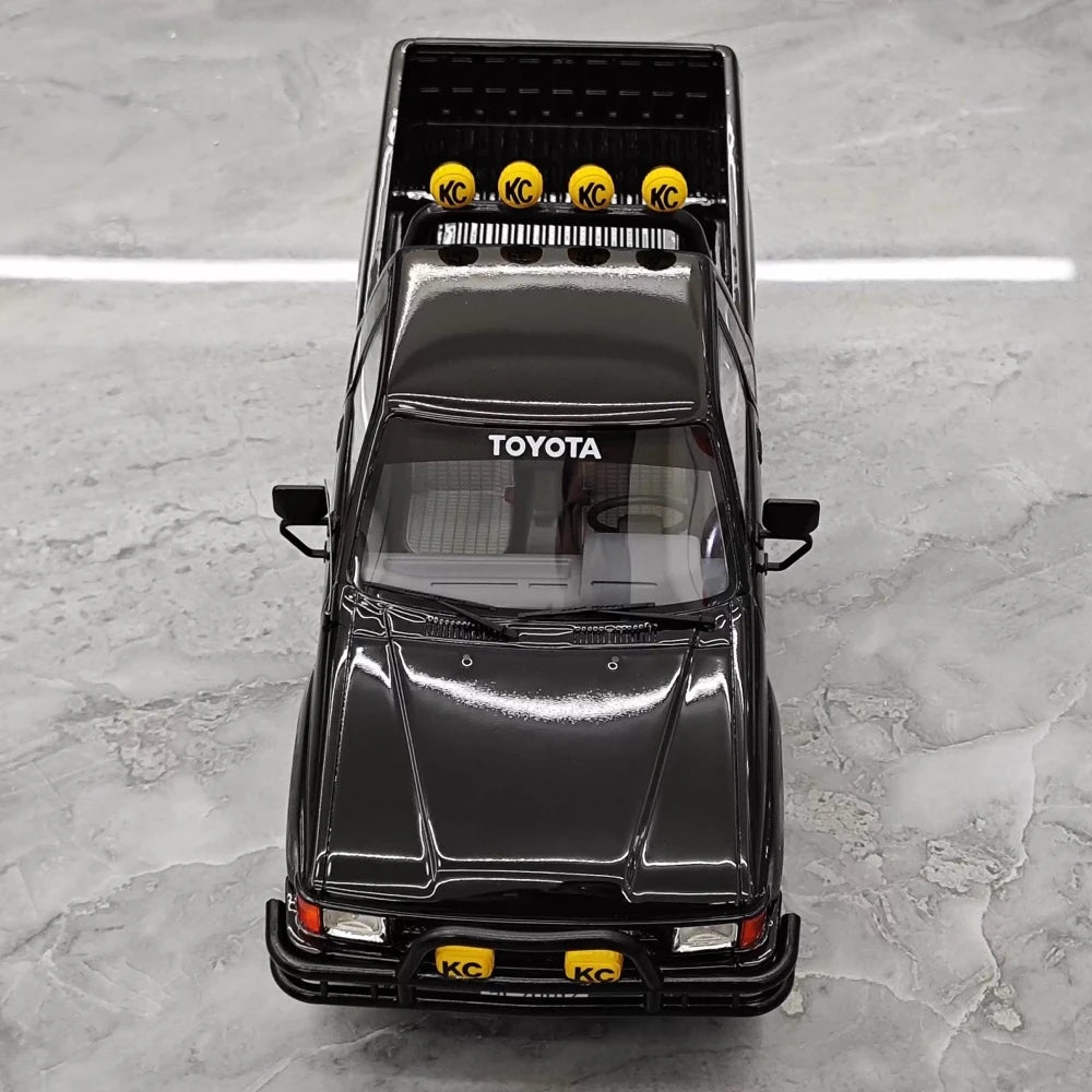 [OTTO] 1:18 Toyota 1983 Hilux SR5 nero modellino di auto resina
