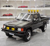 [OTTO] 1:18 Toyota 1983 Hilux SR5 Black Model Car Resin