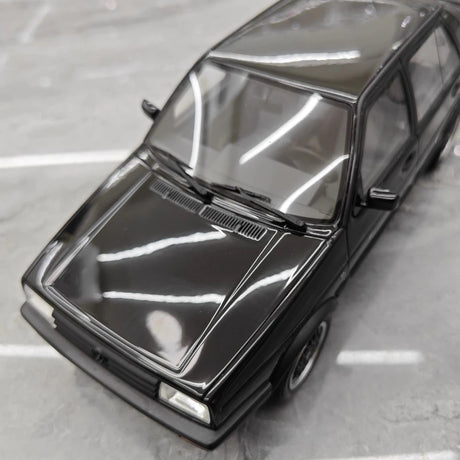 [OTTO] 1:18 Volkswagen 1987 Jetta MK2 Black Model Car Resin