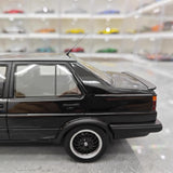 [OTTO] 1:18 Volkswagen 1987 Jetta MK2 Black Model Car Resin