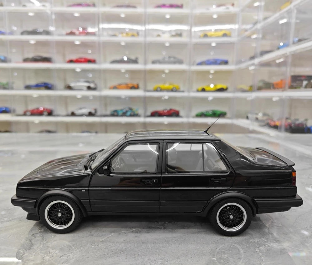 [OTTO] 1:18 Volkswagen 1987 Jetta MK2 Black Model Car Resin