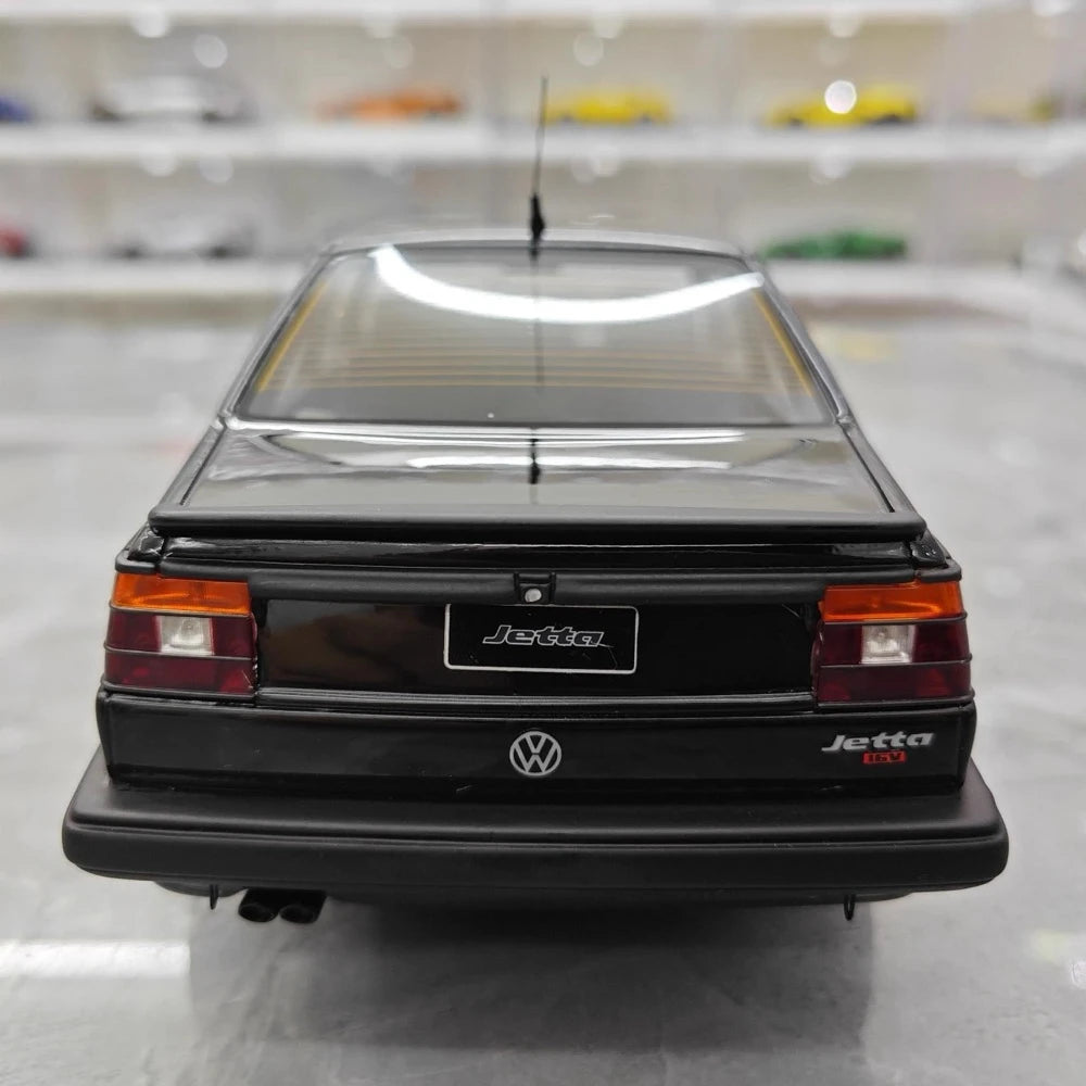 [OTTO] 1:18 Volkswagen 1987 Jetta MK2 Black Model Car Resin