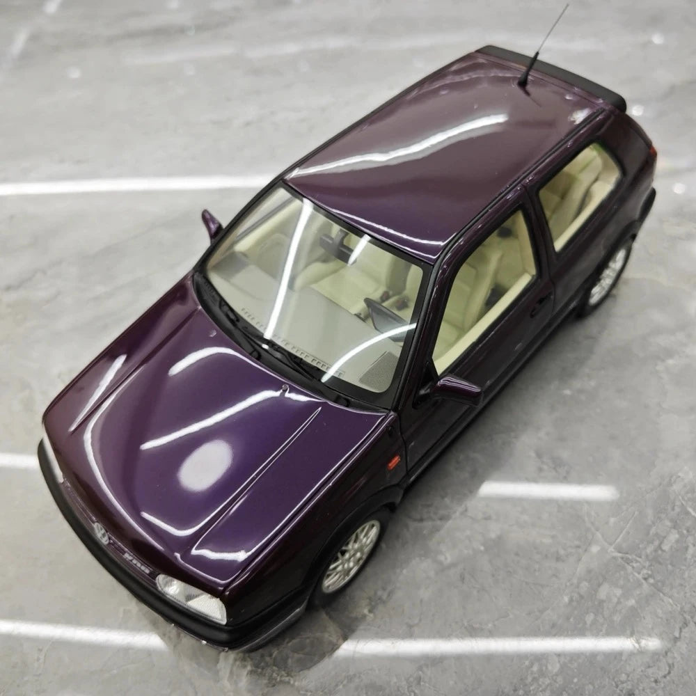 [OTTO] 1:18 Volkswagen 1995 Golf III VR6 Syncro Red Model Car Resin