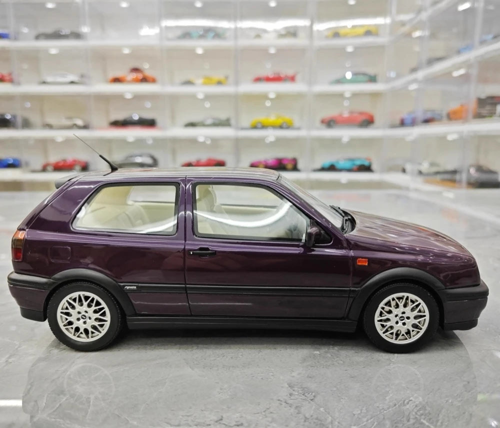 [OTTO] 1:18 Volkswagen 1995 Golf III VR6 Syncro Red Model Car Resin