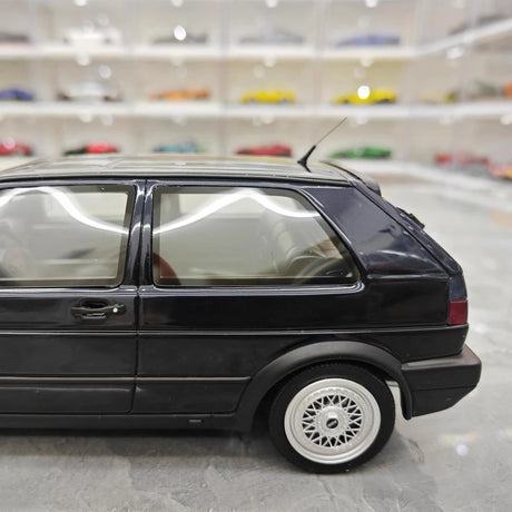 [OTTO] 1:18 Volkswagen 1987 Golf GTI Mk2 Black Model Car Resin