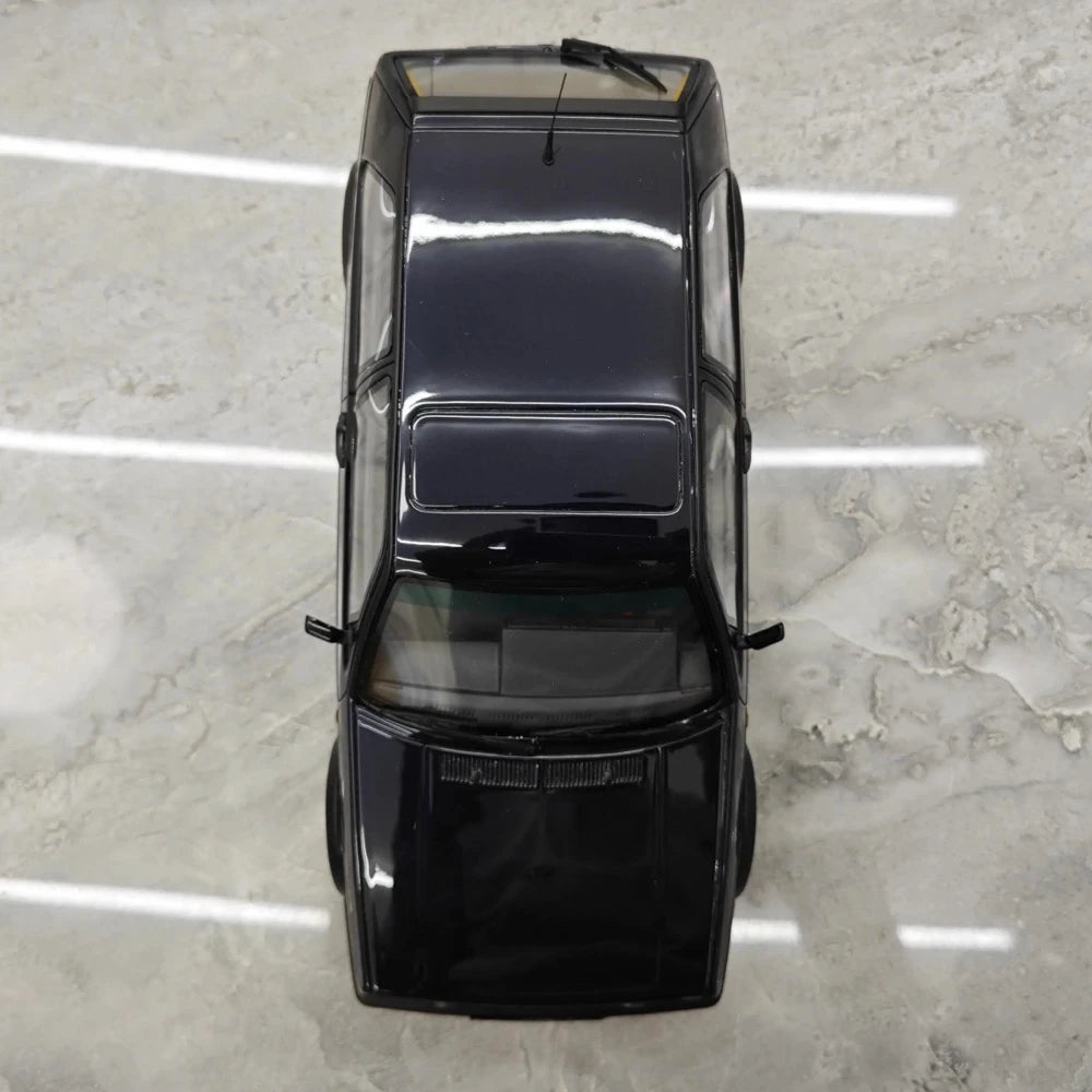 [OTTO] 1:18 Volkswagen 1987 Golf GTI Mk2 Black Model Car Resin