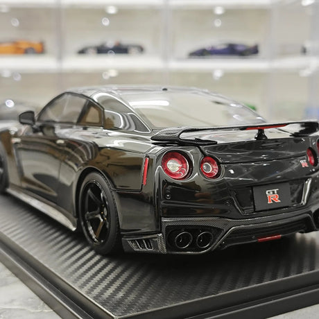 نموذج واحد Nissan 2007 GT-R R35 بلاك 1:18 – راتنج نموذجي قابل للجمع