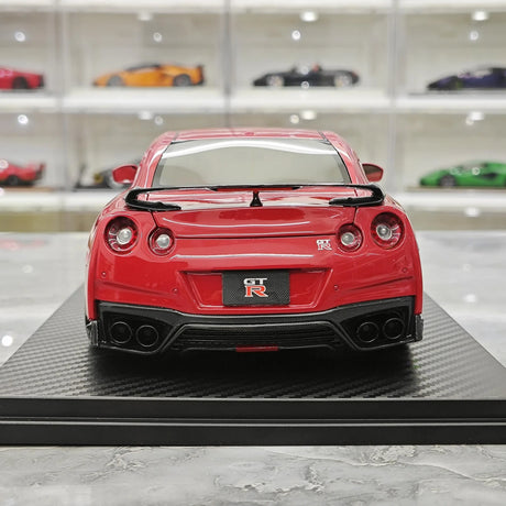 نموذج واحد Nissan 2007 GT-R R35 Red 1:18 – راتنج نموذجي قابل للجمع