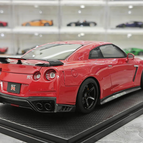 نموذج واحد Nissan 2007 GT-R R35 Red 1:18 – راتنج نموذجي قابل للجمع