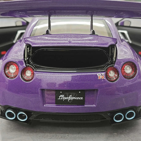 PGM Nissan 2007 GT-R R35 LB ووركس بنفسجي 1:18 – نموذج معدني قابل للجمع من القالب المصبوب