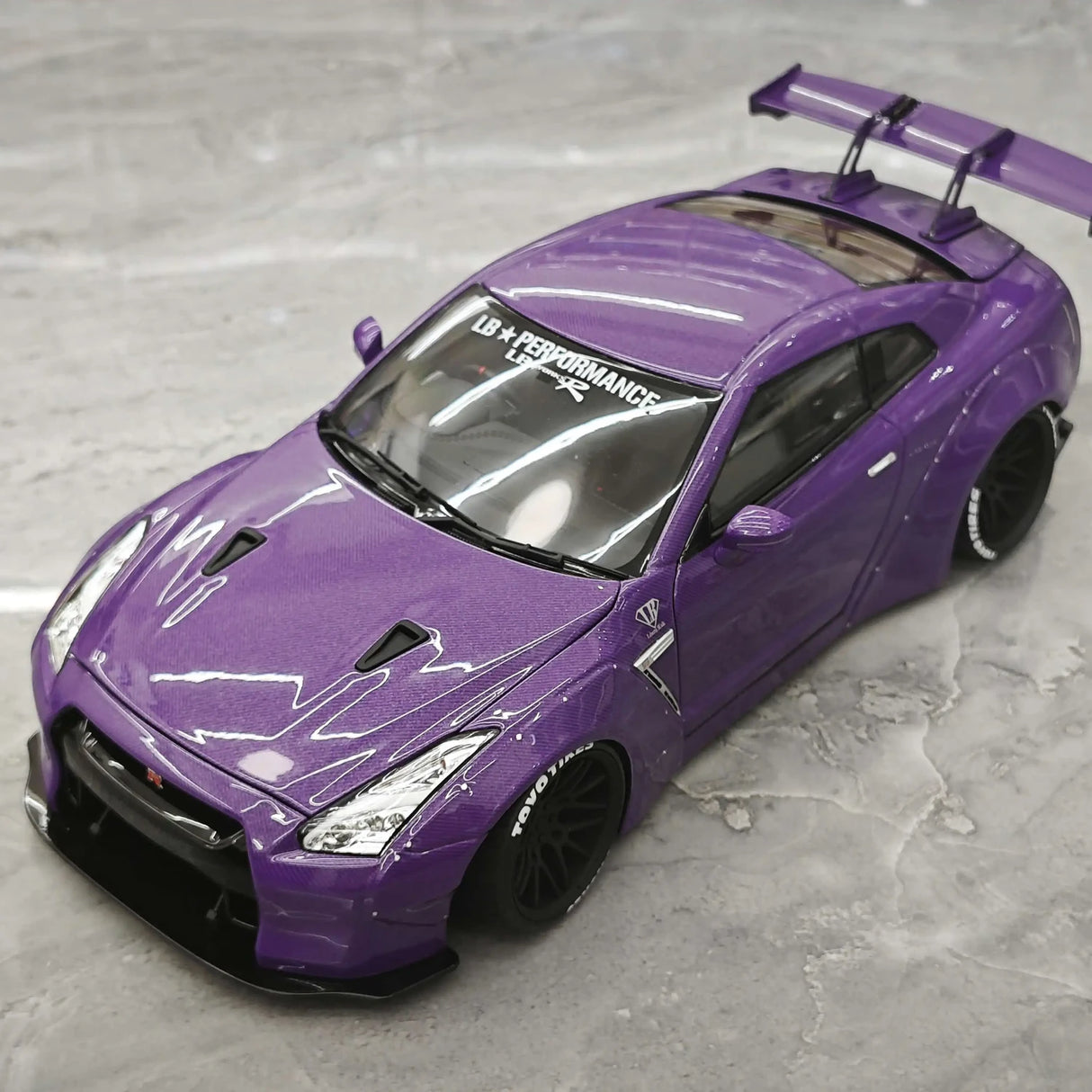 PGM Nissan 2007 GT-R R35 LB Works Purple 1:18 – Collectible Diecast Model Die-Cast