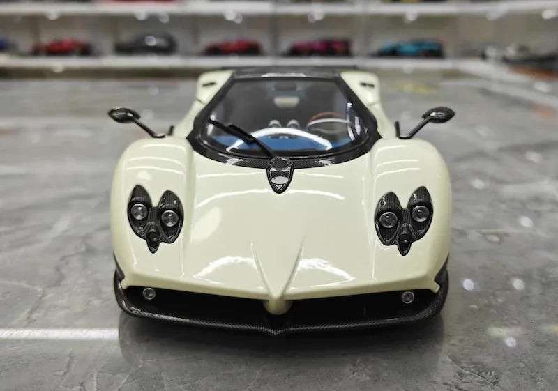 1:18 Pagani 2005 Zonda F Rosso White Die Cast Model Car