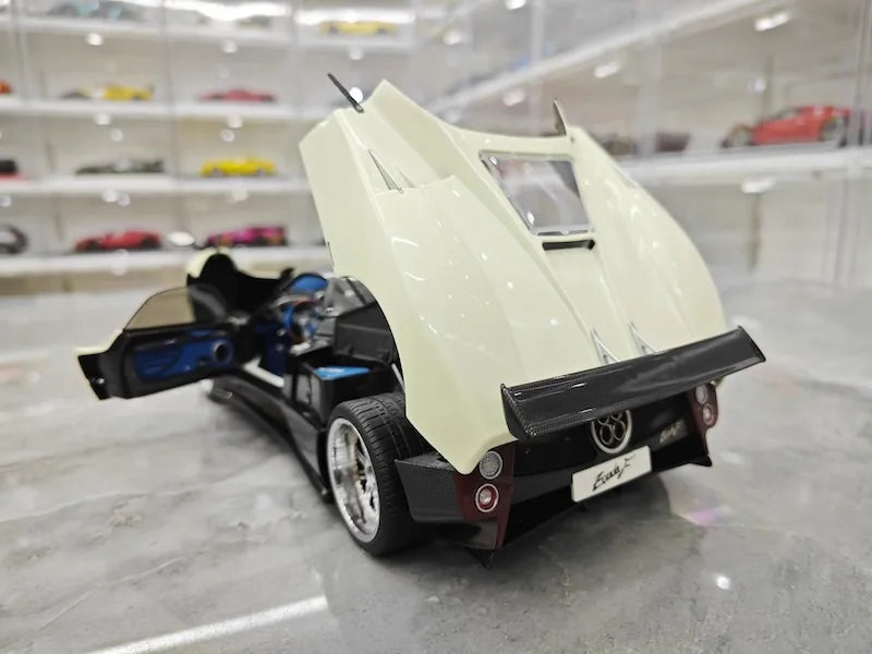 1:18 Pagani 2005 Zonda F Rosso White Die Cast Model Car