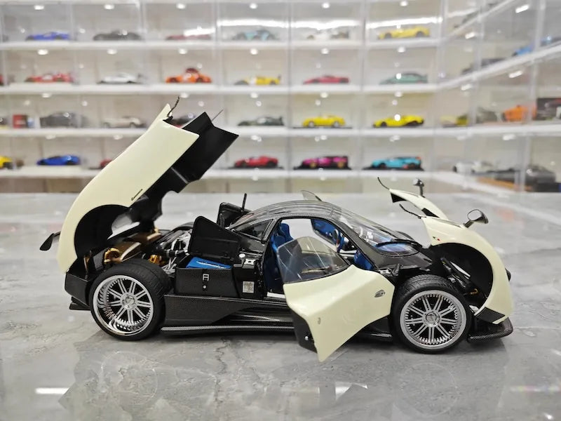 1:18 Pagani 2005 Zonda F Rosso White Die Cast Model Car
